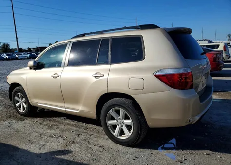 2010 Toyota Highlander z USA, uszkodzony, nr VIN 5TDBK3EH7AS032333